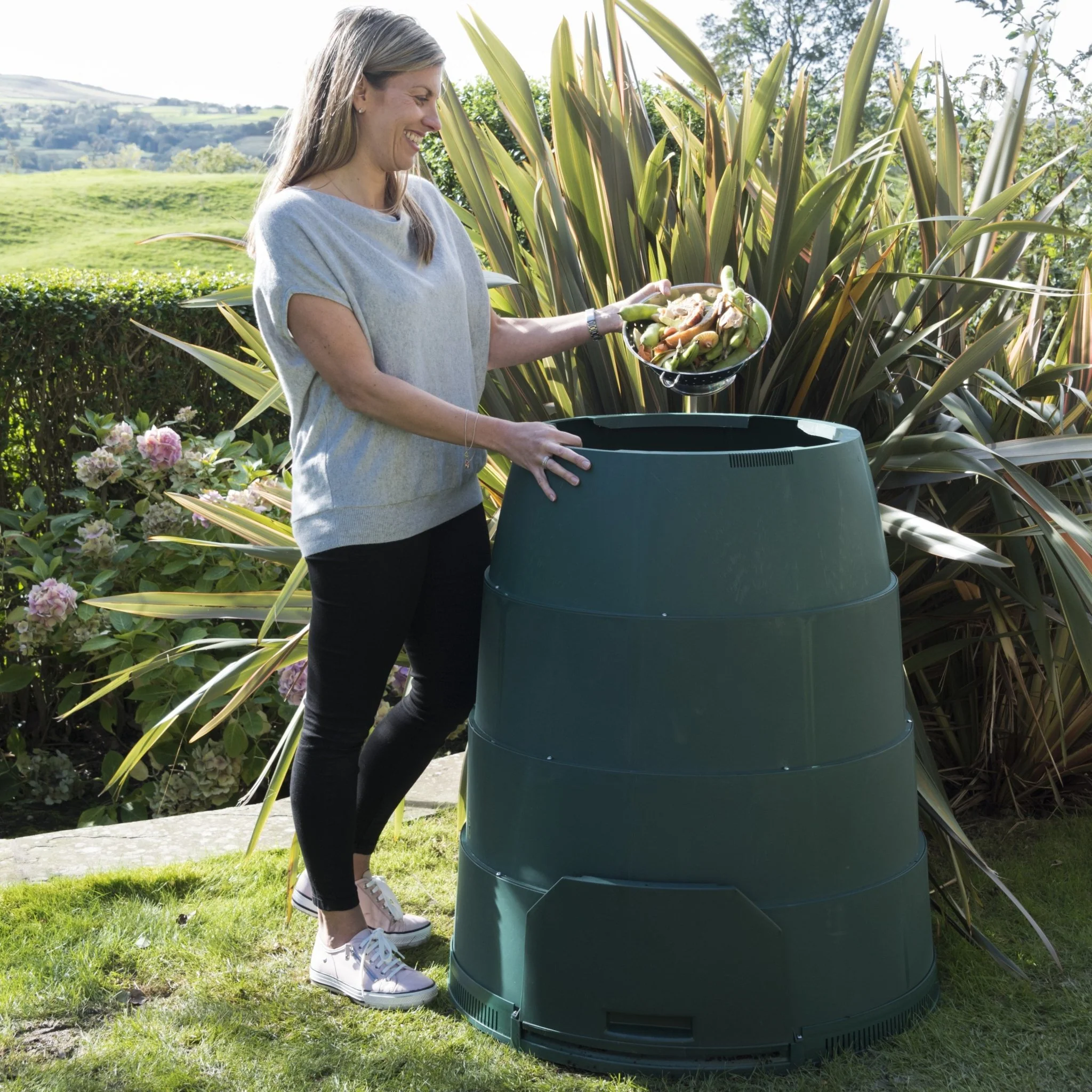 330L Green Johanna Compost Bin - Image 3