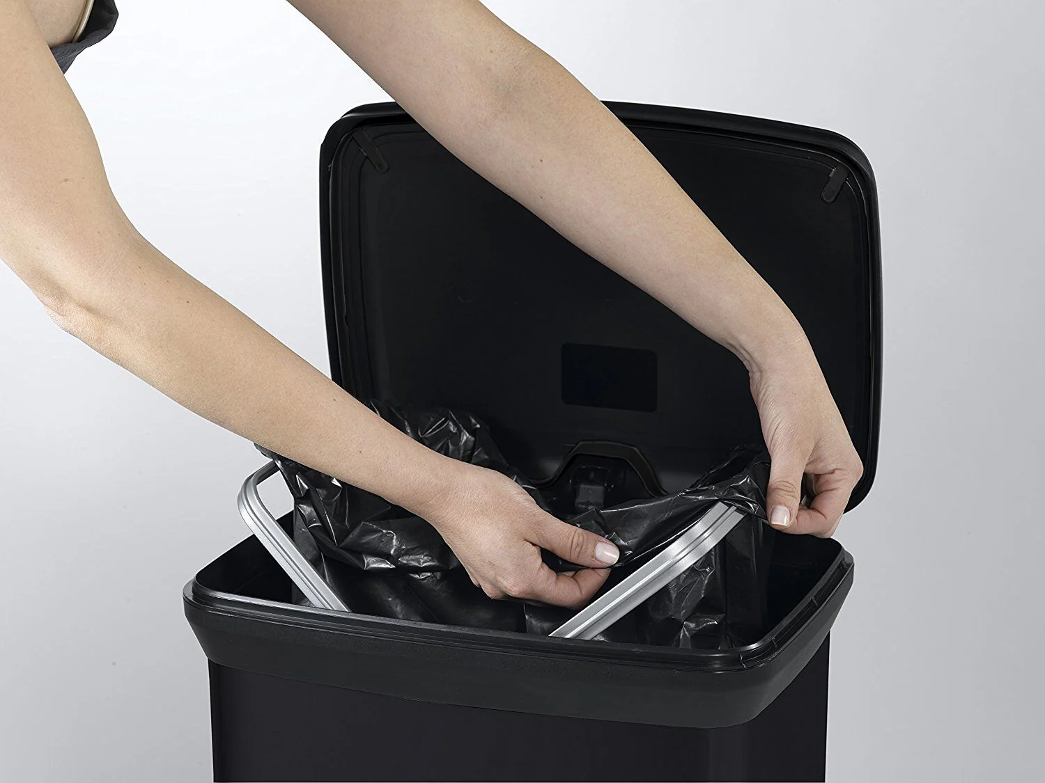 Curver Deco Pedal Bin - 50L - Black - Image 8