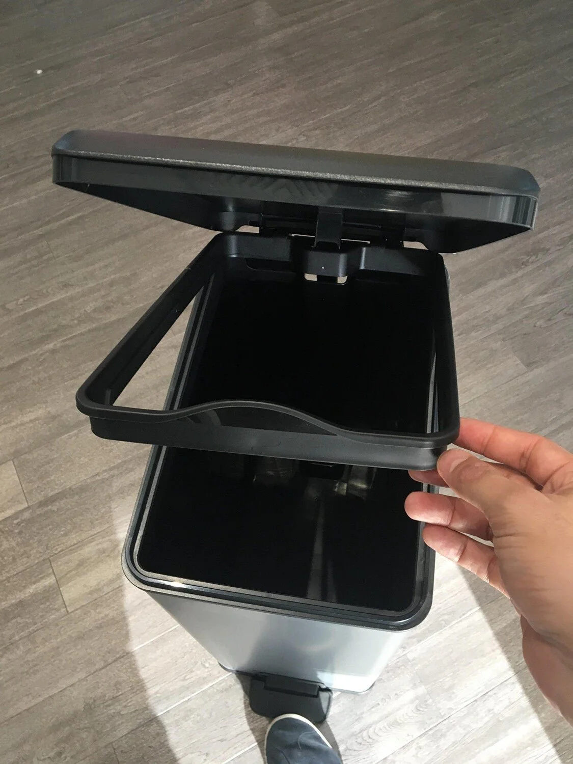 Curver Deco Slim Pedal Bin – 40L – Silver - Image 3