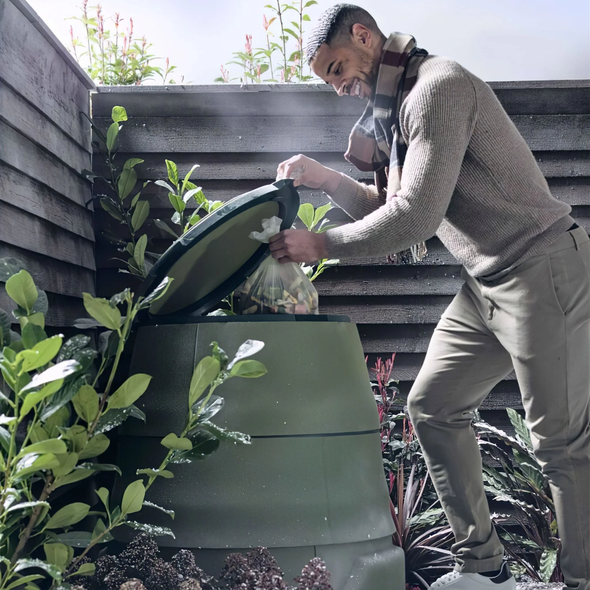 Insulating Jacket ONLY for 330L Green Johanna Compost Bin - Image 7