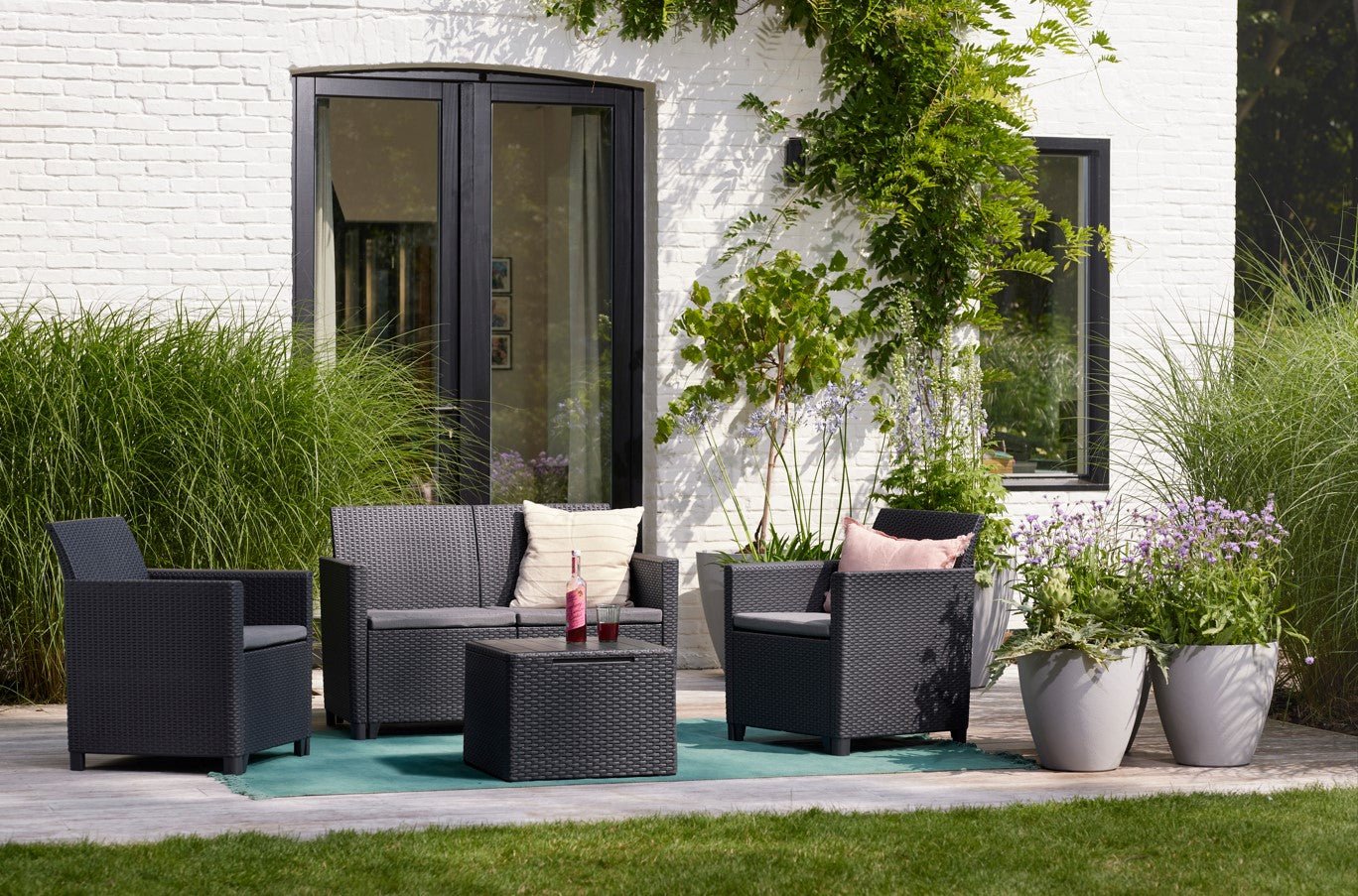 Keter Claire 2 Seater Sofa - Image 9