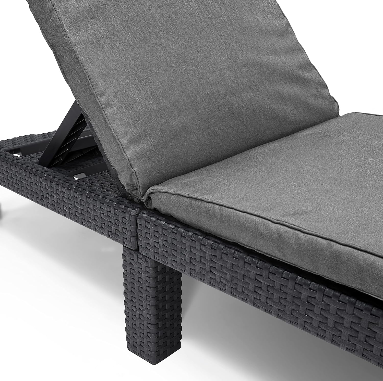 Keter Daytona Outdoor Sun Lounger - Image 7