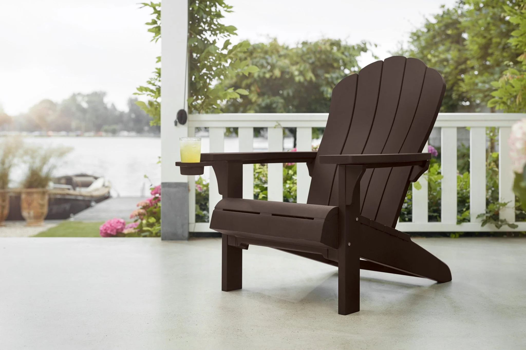 Keter Everest Adirondack Chair- Movable Cupholder - Brown - Image 6