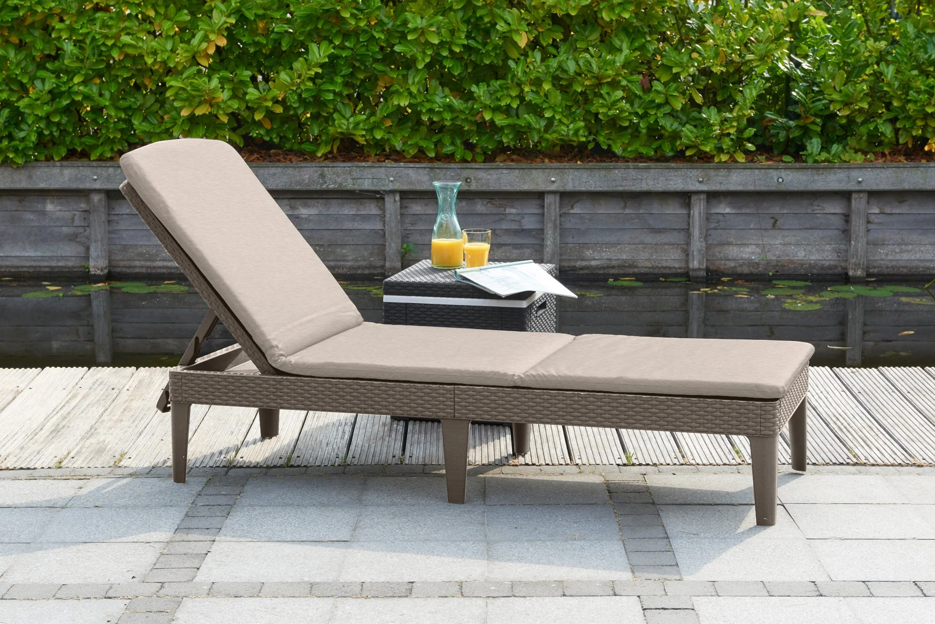 Keter Jaipur Outdoor Sun Lounger with Cushion - Cappuccino - 2 Pack - Image 7