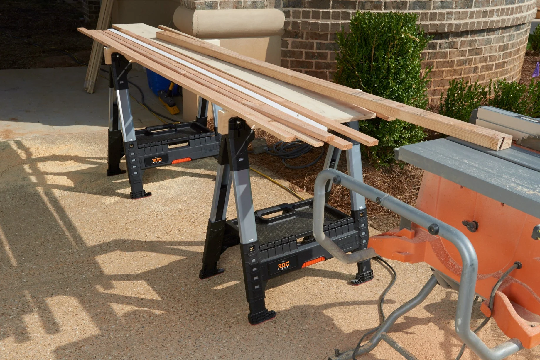 Keter Lumber Jack Sawhorse - 2 Pack - Image 13