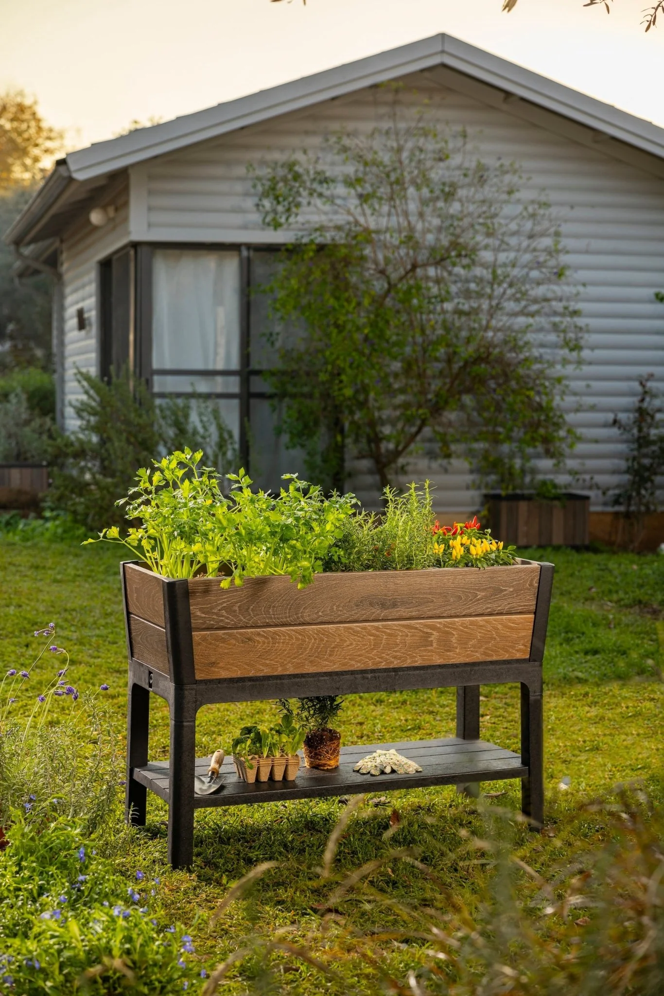 Keter Signature Elevated Garden Bed - Walnut Look - Image 6