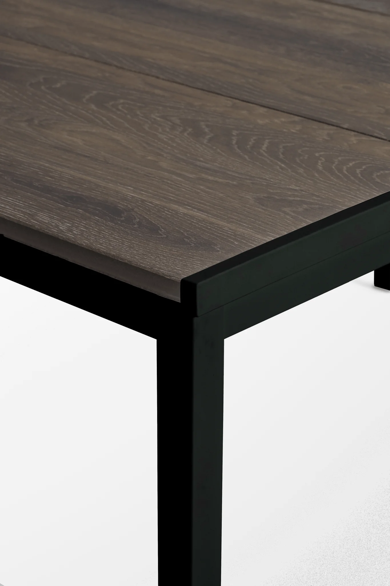 Keter Signature Porto Dining Table - Walnut Look (1.6 x 0.9m) - Image 9