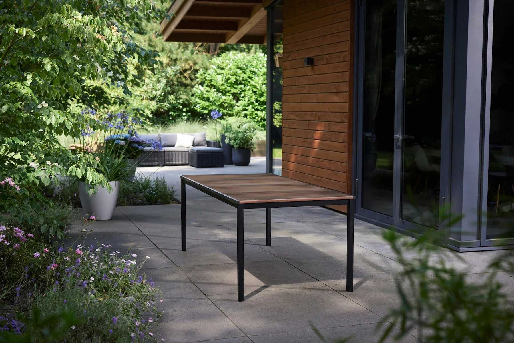Keter Signature Porto Dining Table - Walnut Look (2 x 0.9m) - Image 3