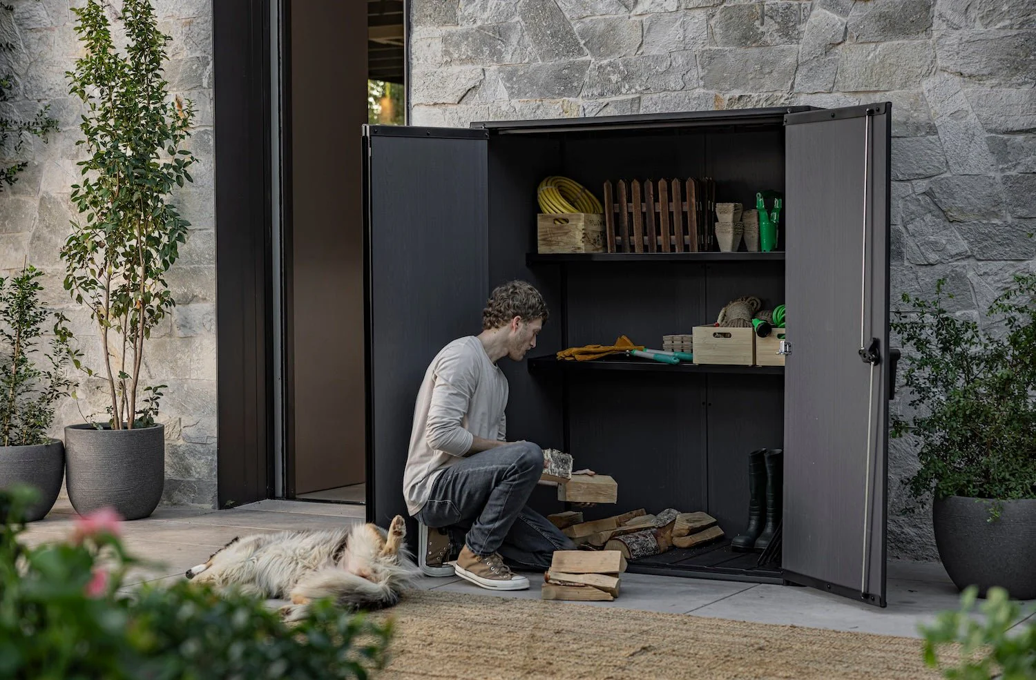 Keter Signature Vertical Shed - Stormgrey Look - Image 7