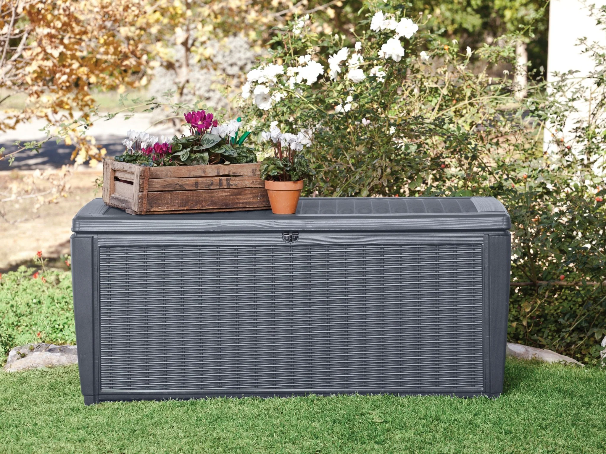 Keter Sumatra 511L Storage Box - Graphite - Image 5