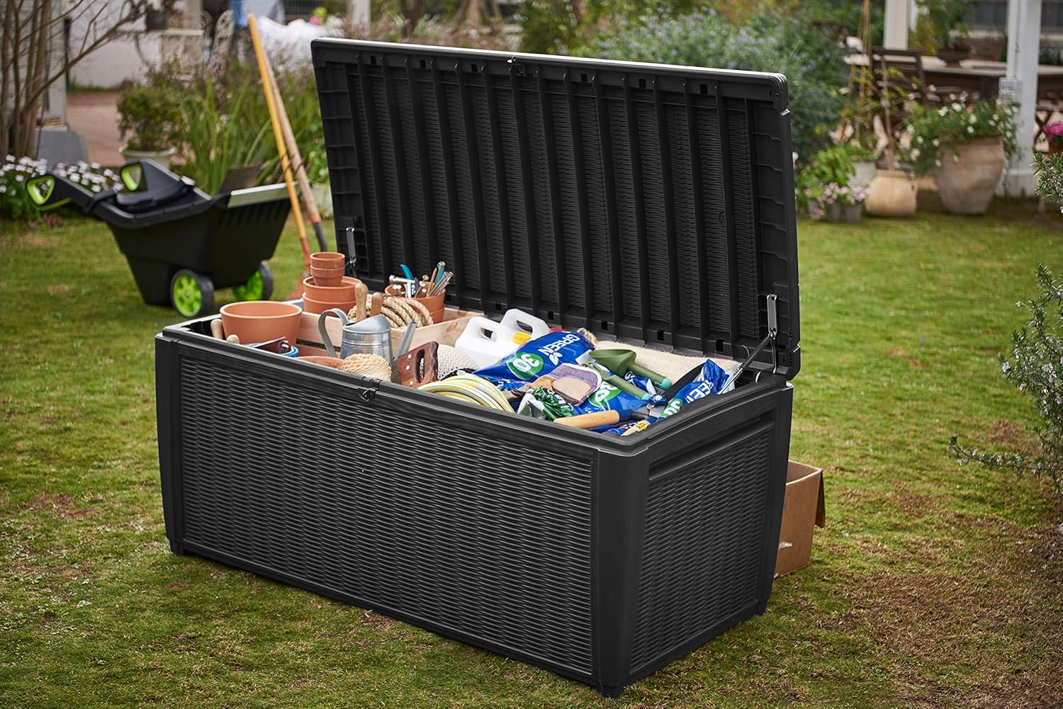 Keter Sumatra 511L Storage Box - Graphite - Image 9