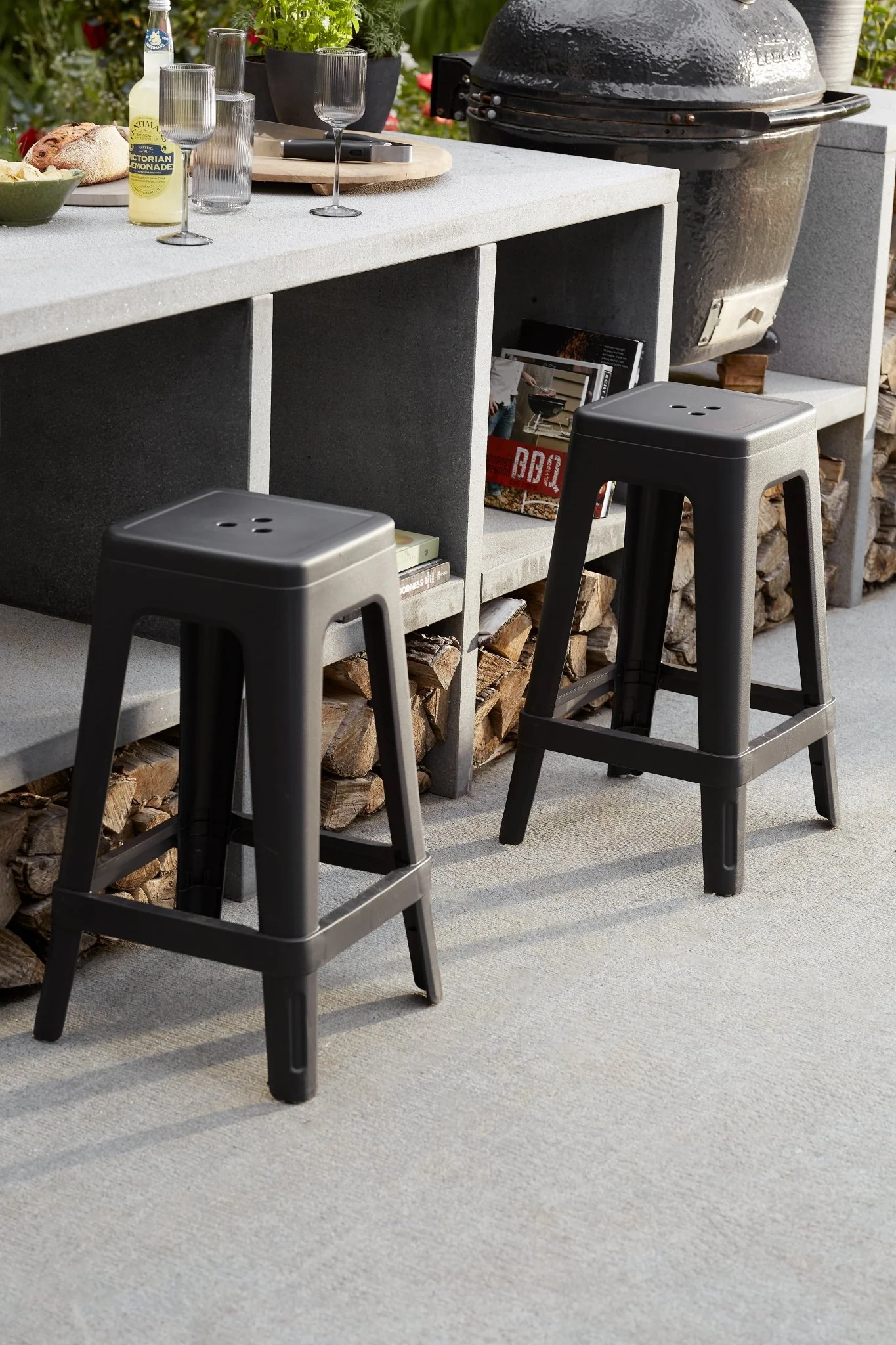 Keter Lucca Indoor/Outdoor Bar Stool - 4 Pack - Image 7