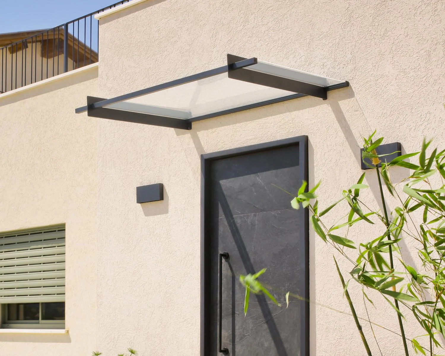 Nancy Door Awning 1.5m x 0.9m - Grey Frame With Clear Panel - Image 4
