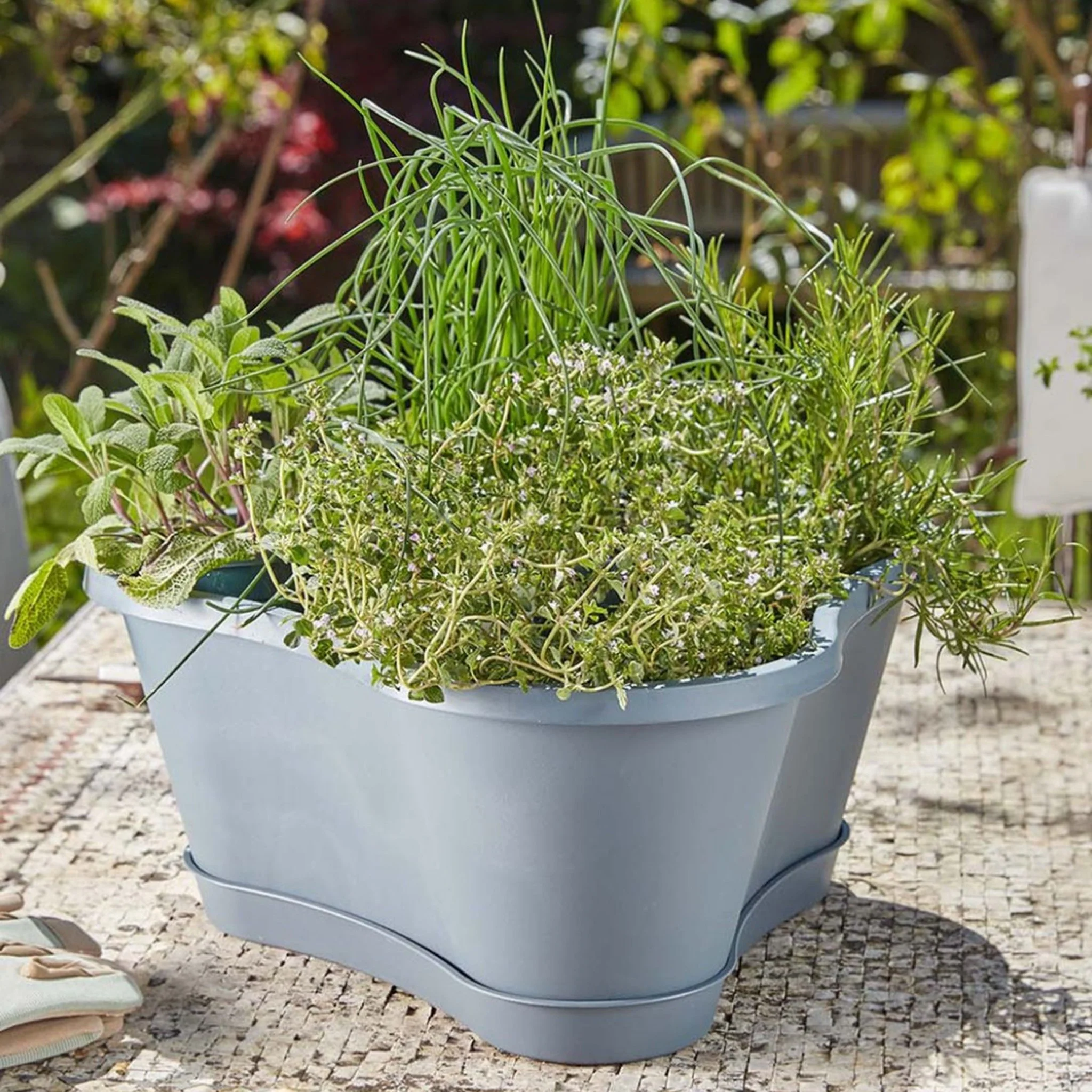 Stackable Planter 4 Pack with Tray - Image 5