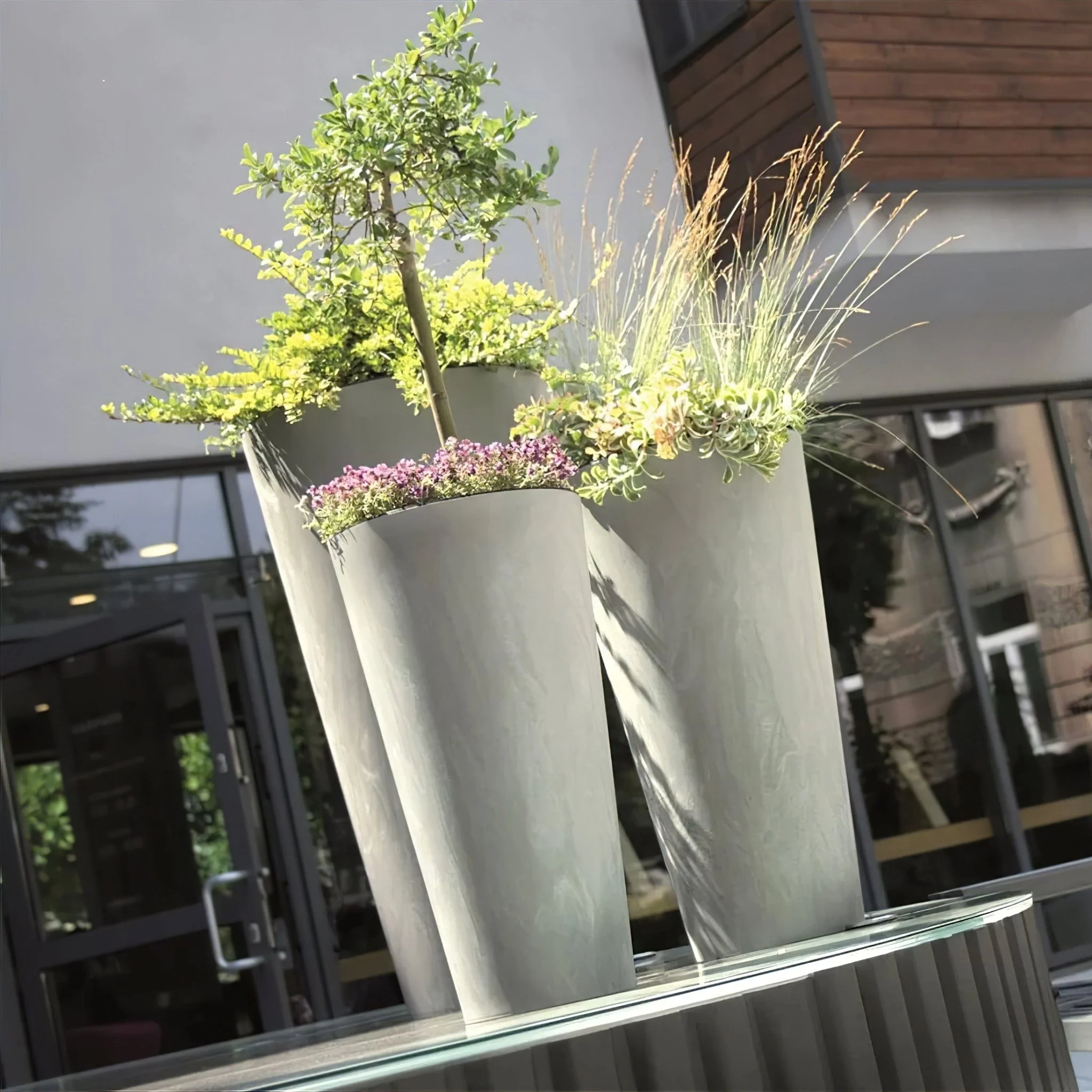 Tubus Slim Beton Planter - Image 10